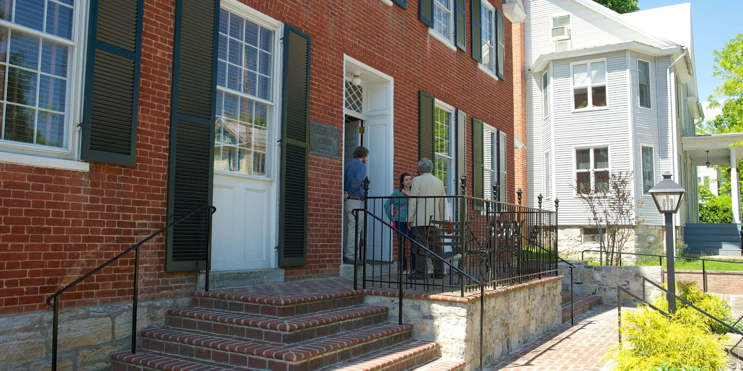 68ac76ae5cc0f_entering the building